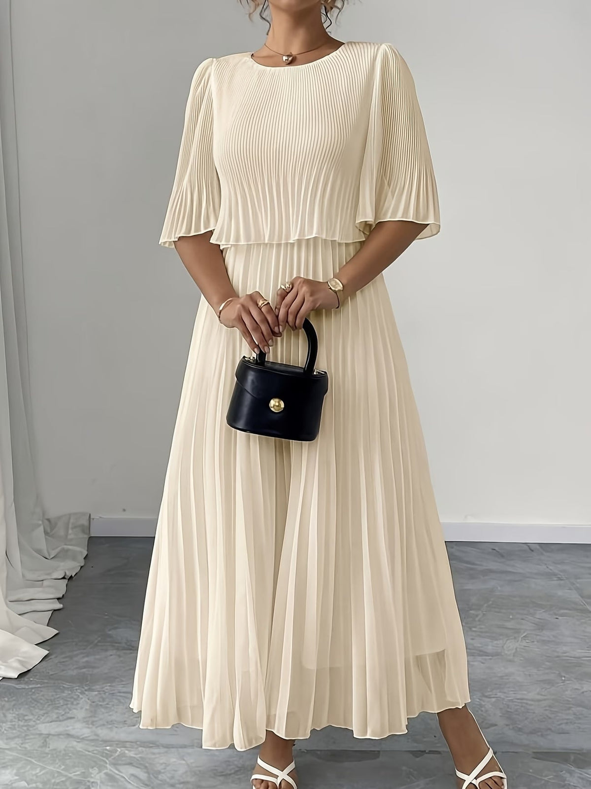 Elegant Plus Size Pleated Dress – Solid Color Fashionable European Style Women's Outfit