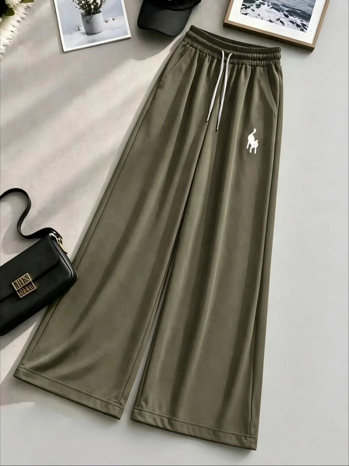 Women’s Apricot Bow Print 2-Piece Co-Ord Set